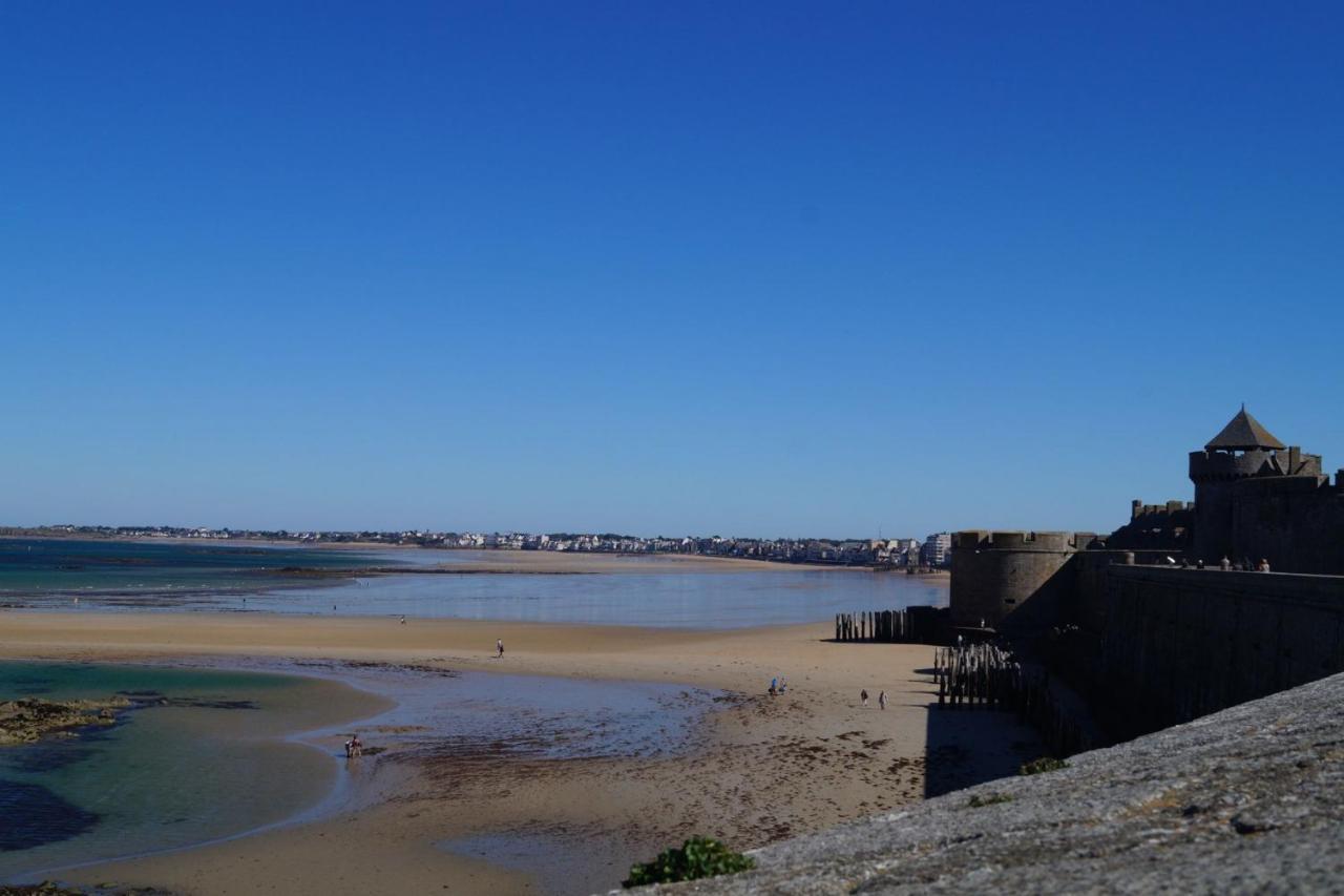 Le Surcouf, Intra Muros Saint-Malo Exterior photo